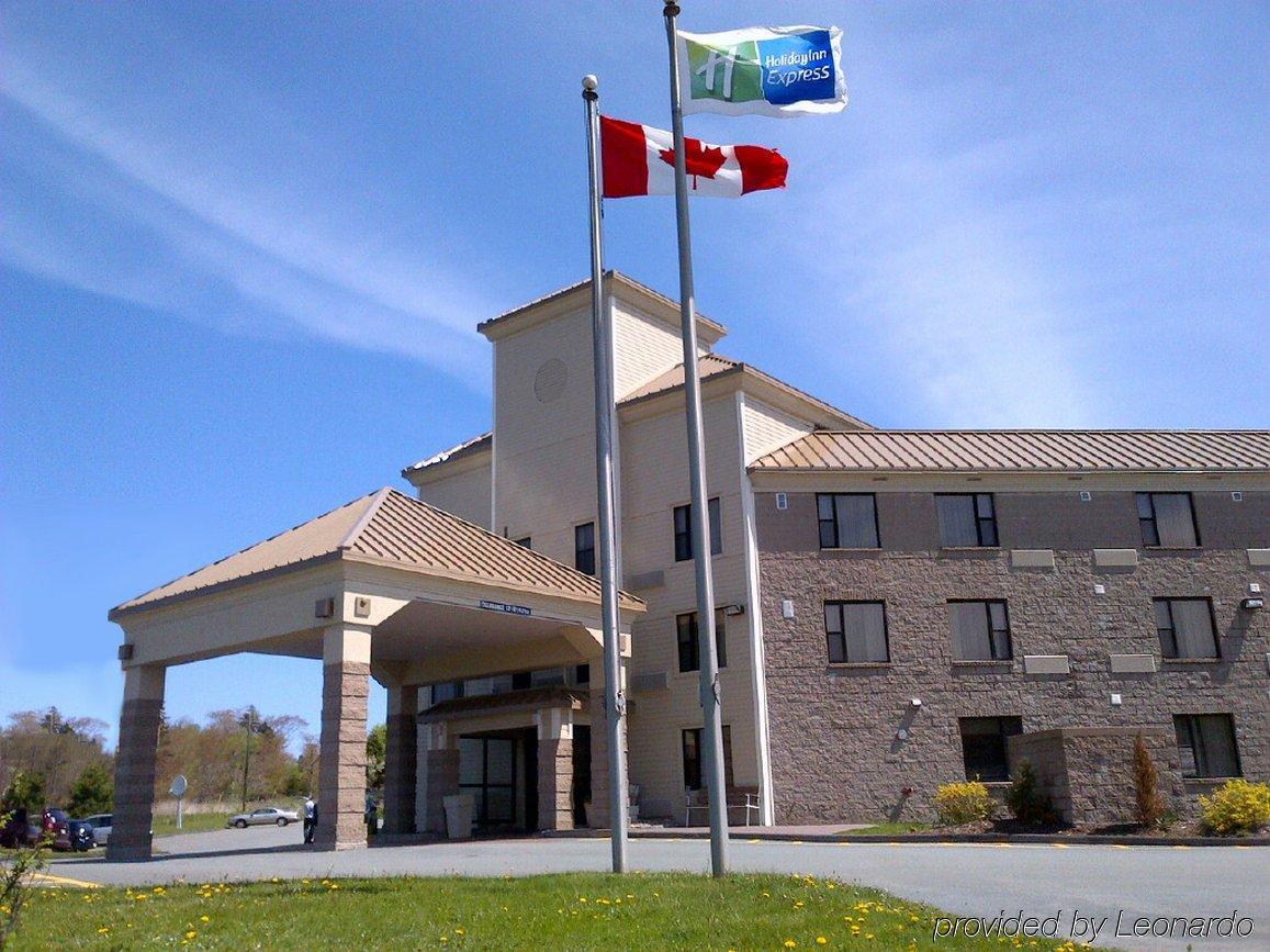 Chateau Bedford Trademark Collection By Wyndham Hotel Halifax Exterior photo